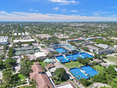 221 N Swinton Avenue, Delray Beach, FL 33444