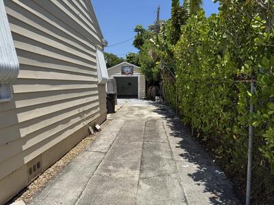 517 45th Street, West Palm Beach, FL 33407