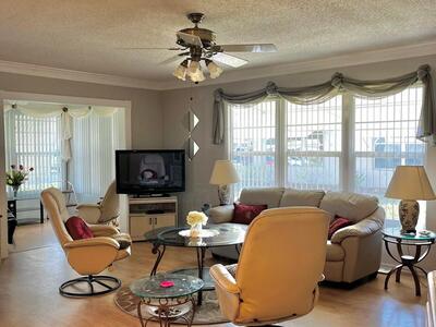 910 Savannas Point Drive, Fort Pierce, FL 34982