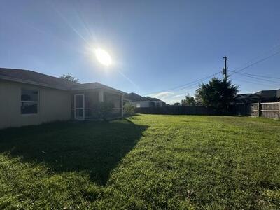 519 SW Laconic Avenue, Port Saint Lucie, FL 34953