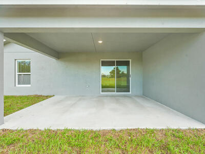 5884 NW Files Court, Port Saint Lucie, FL 34986