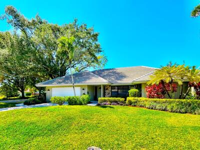 3345 Pine Hill Trail, Palm Beach Gardens, FL 33418
