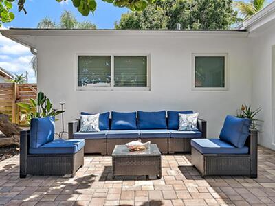 517 Gulf Road, North Palm Beach, FL 33408