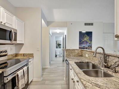 630 S Sapodilla Avenue, West Palm Beach, FL 33401