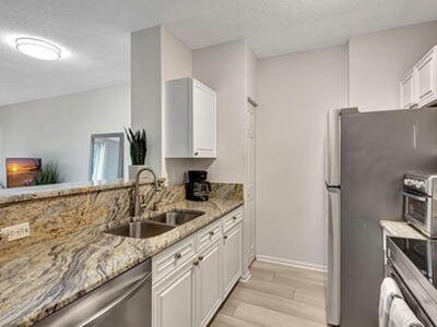 630 S Sapodilla Avenue, West Palm Beach, FL 33401