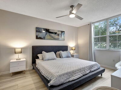 630 S Sapodilla Avenue, West Palm Beach, FL 33401