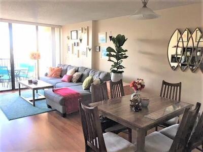 20 Royal Palm Way, Boca Raton, FL 33432