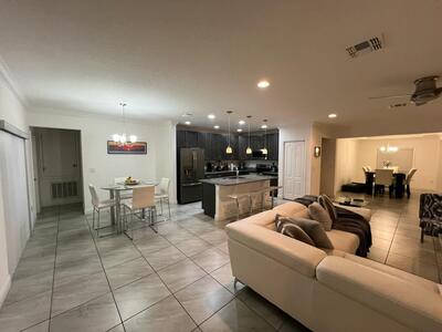 189 NE Jettie Terrace, Port Saint Lucie, FL 34983