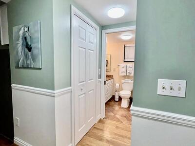 11863 Wimbledon Circle, Wellington, FL 33414