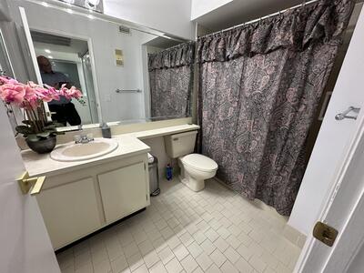 9215 Flynn Circle, Boca Raton, FL 33496