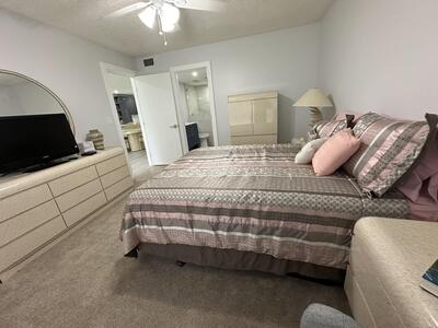 9215 Flynn Circle, Boca Raton, FL 33496