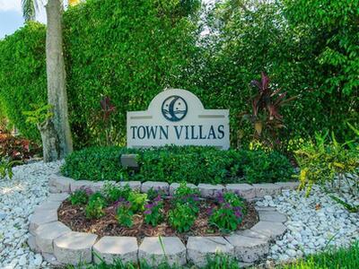 9215 Flynn Circle, Boca Raton, FL 33496