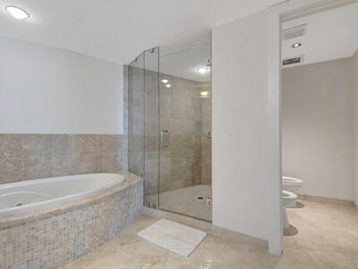 1200 Holiday Drive, Fort Lauderdale, FL 33316