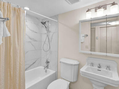 121 Waterside Drive, Hypoluxo, FL 33462