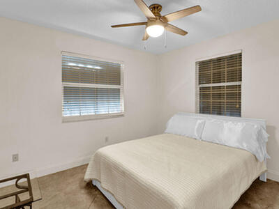 121 Waterside Drive, Hypoluxo, FL 33462