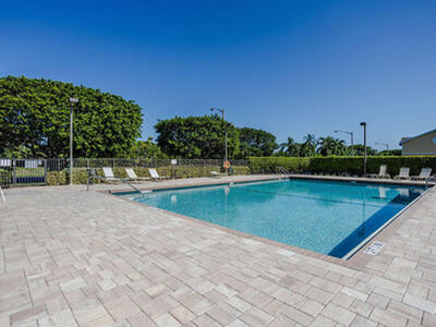 121 Waterside Drive, Hypoluxo, FL 33462