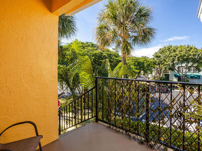 121 Waterside Drive, Hypoluxo, FL 33462