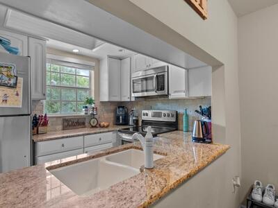 1901 Indian River Boulevard, Vero Beach, FL 32960