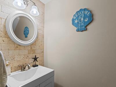 1901 Indian River Boulevard, Vero Beach, FL 32960