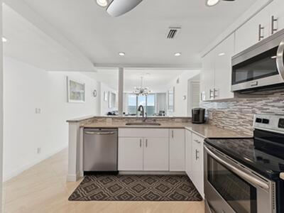 3580 S Ocean 8e Boulevard, South Palm Beach, FL 33480