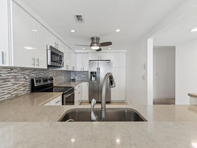 3580 S Ocean 8e Boulevard, South Palm Beach, FL 33480