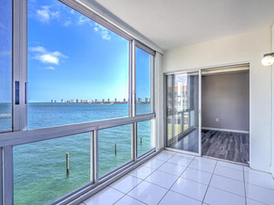 410 Wilma 303 Circle, Riviera Beach, FL 33404