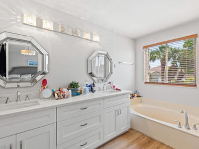 6805 NW 75th Court, Parkland, FL 33067