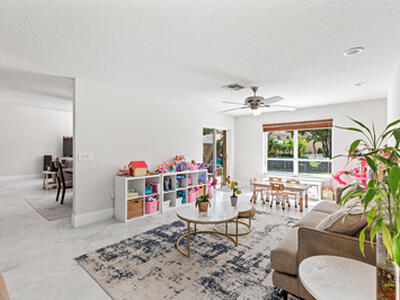 6805 NW 75th Court, Parkland, FL 33067