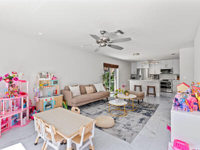 6805 NW 75th Court, Parkland, FL 33067