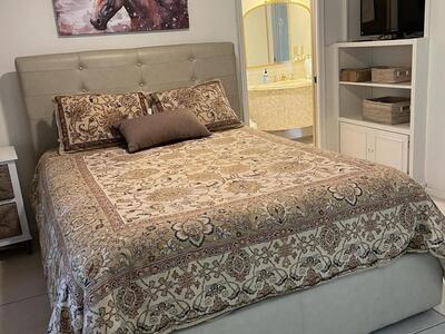 13321 Polo Club Road, Wellington, FL 33414