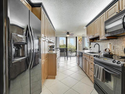 4200 N Ocean Drive, Singer Island, FL 33404