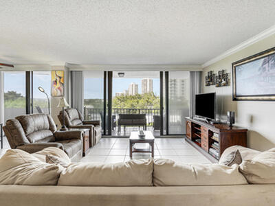 4200 N Ocean Drive, Singer Island, FL 33404