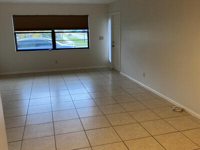 201 Castlewood Drive, North Palm Beach, FL 33408