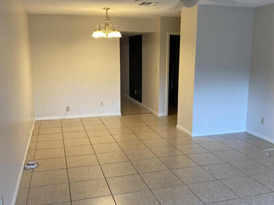 201 Castlewood Drive, North Palm Beach, FL 33408