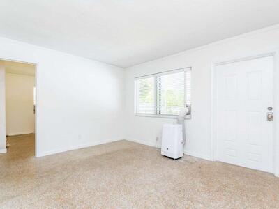 4230 NE 1st Terrace, Oakland Park, FL 33334