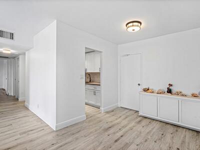 550 Bayshore Drive, Fort Lauderdale, FL 33304