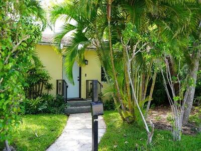 5215 N Flagler Drive, West Palm Beach, FL 33407