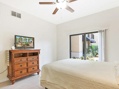 4905 Midtown Lane, Palm Beach Gardens, FL 33418