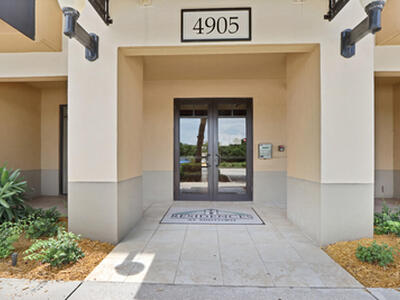 4905 Midtown Lane, Palm Beach Gardens, FL 33418