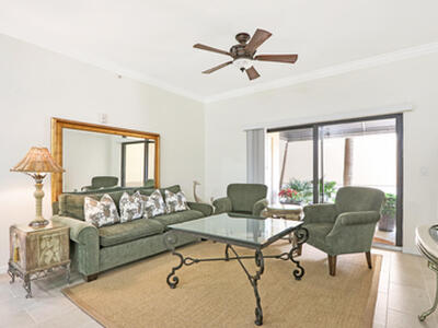 4905 Midtown Lane, Palm Beach Gardens, FL 33418