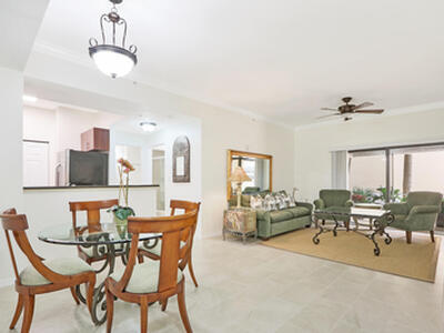 4905 Midtown Lane, Palm Beach Gardens, FL 33418