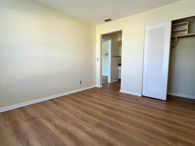 5580 Tamberlane Circle, Palm Beach Gardens, FL 33418