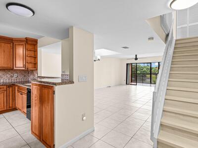 210 Captains Walk, Delray Beach, FL 33483