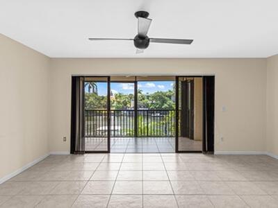 210 Captains Walk, Delray Beach, FL 33483