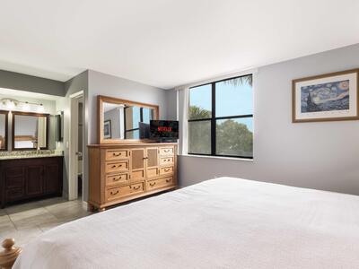 500 Egret Circle, Delray Beach, FL 33444