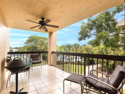 500 Egret Circle, Delray Beach, FL 33444