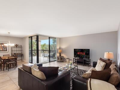 500 Egret Circle, Delray Beach, FL 33444