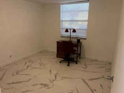 8 Willowbrook Lane, Delray Beach, FL 33446