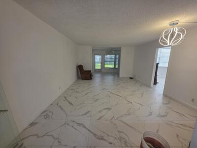 8 Willowbrook Lane, Delray Beach, FL 33446