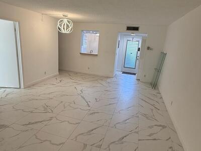 8 Willowbrook Lane, Delray Beach, FL 33446